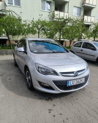 Opel Astra cena 22900 przebieg: 279000, rok produkcji 2013 z Lublin małe 106